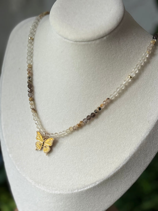 Buttercup 🦋 17.15in Choker Necklace