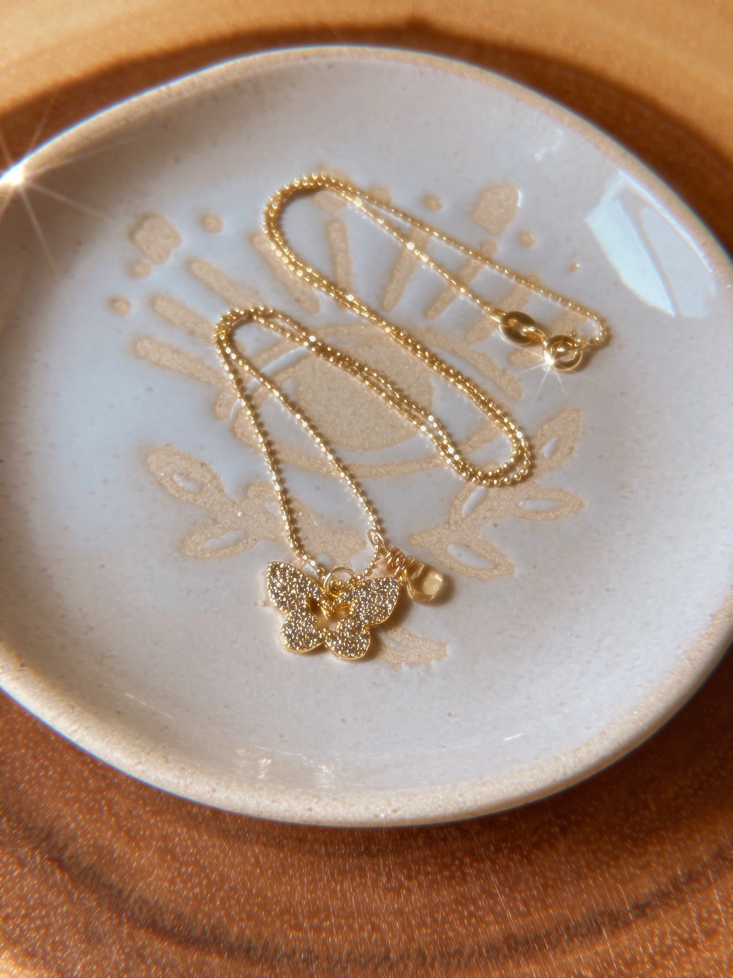 Flutterby 16in Dainty chain