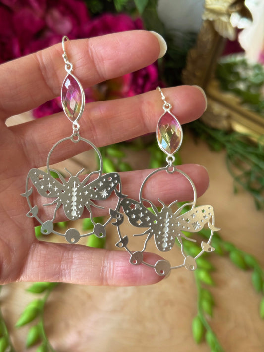 Bee YOU-nique earrings