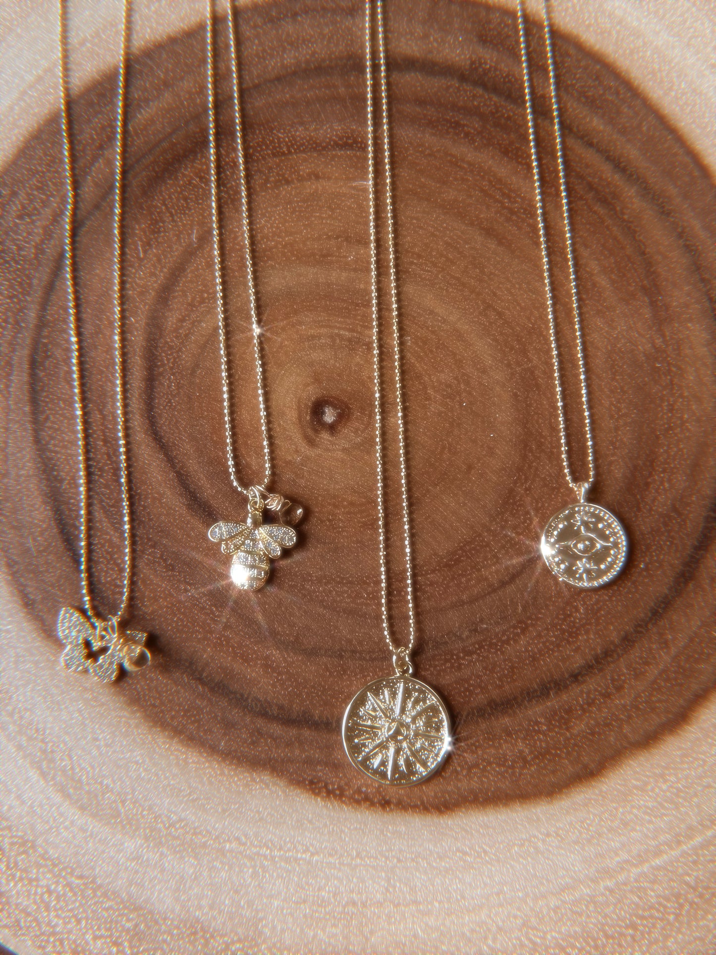 Flutterby 16in Dainty chain