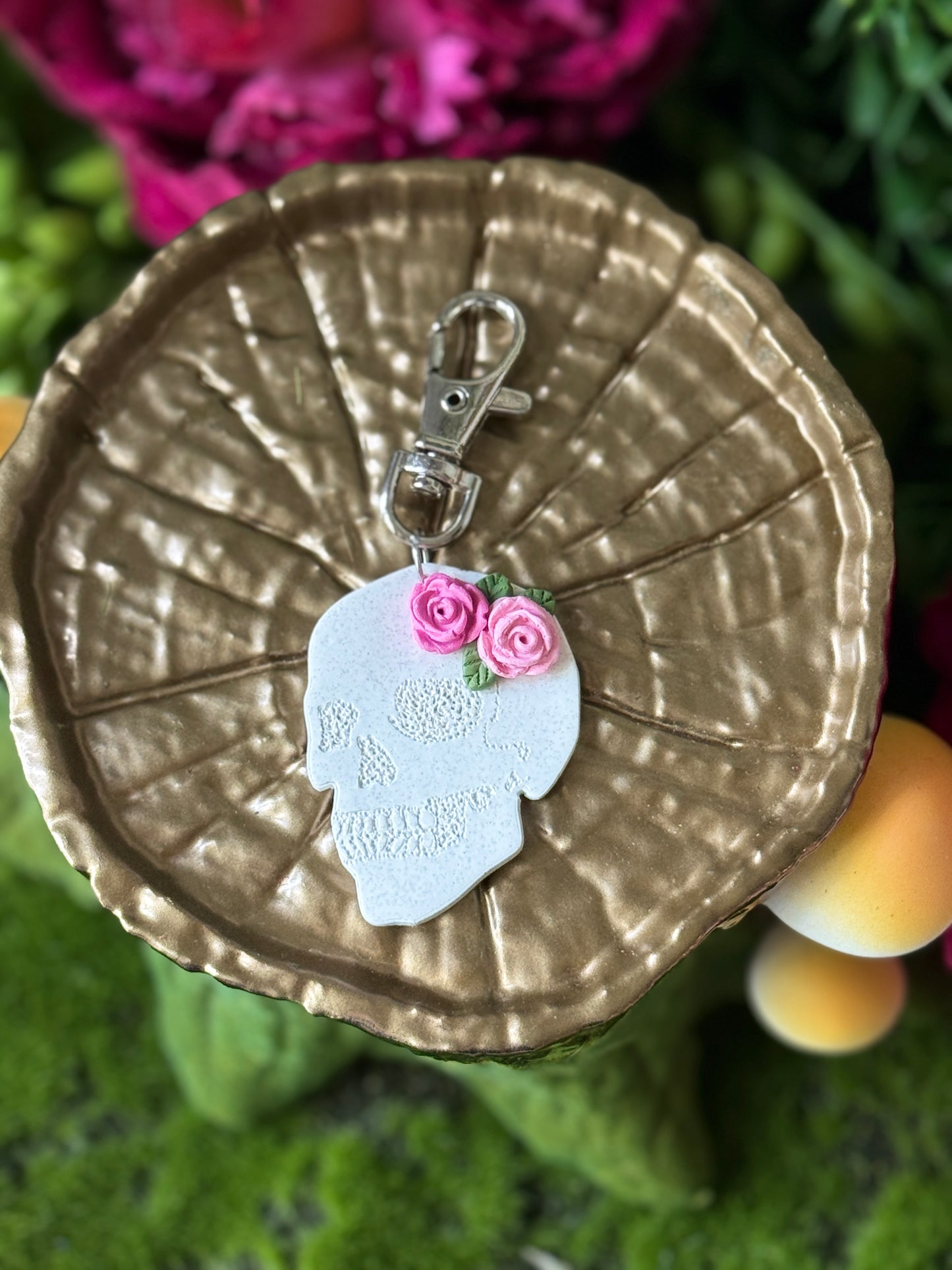 Floral Skull Keychain ππΈ