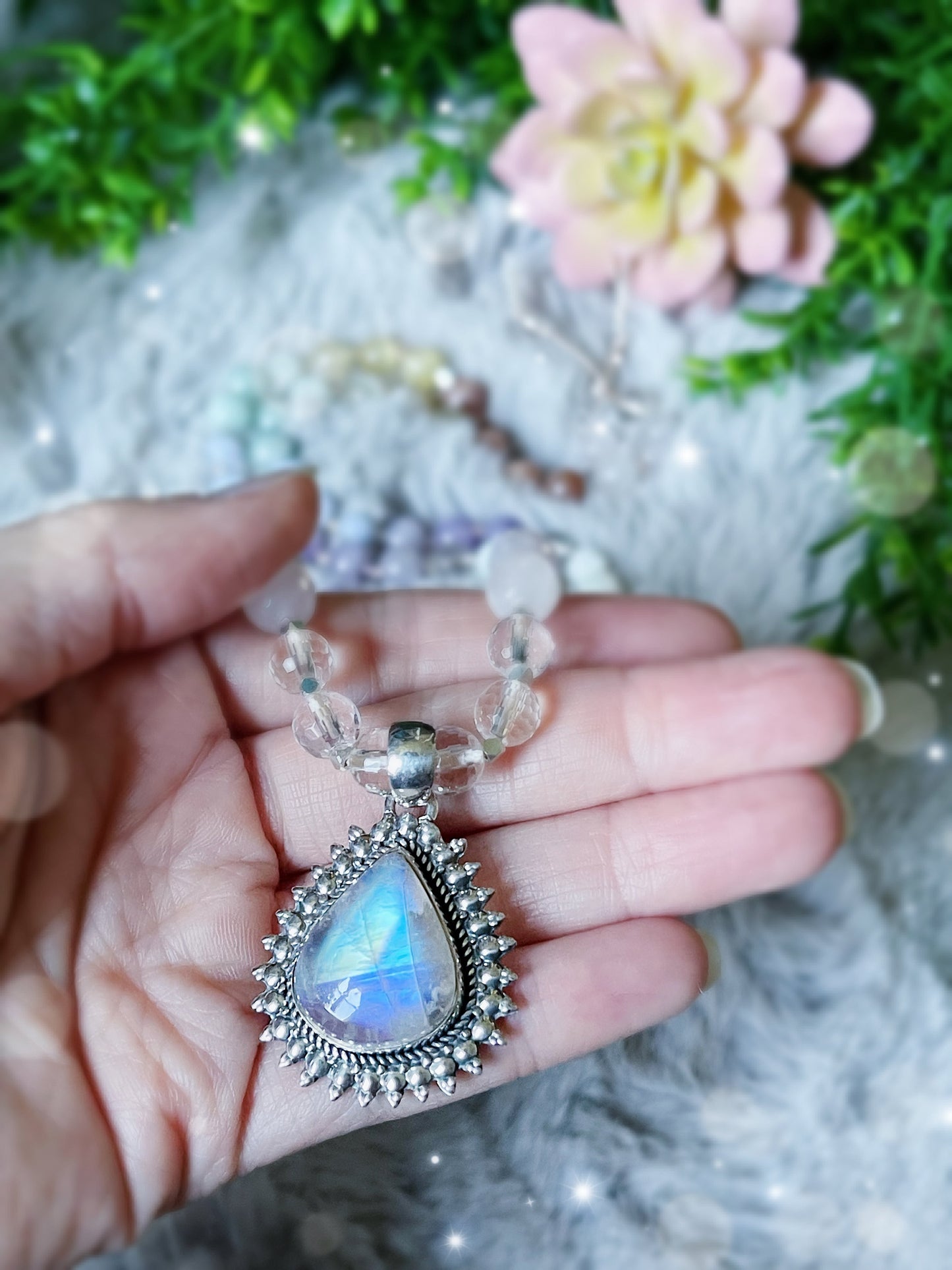 Divinely Radiant Hand knotted Necklace