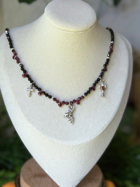 Dracula’s Embrace 🦇 18in Choker Necklace