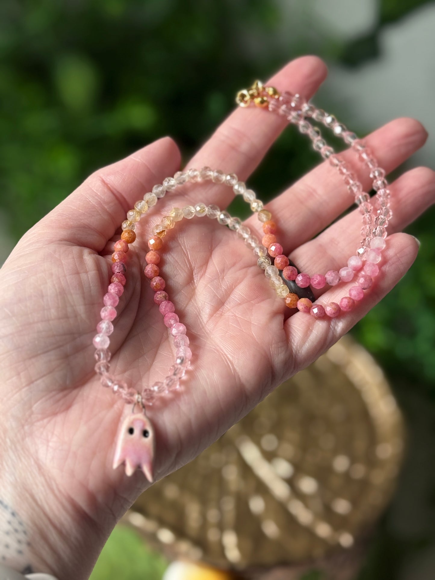 Summerween Ghostie 18.15in Choker Necklace