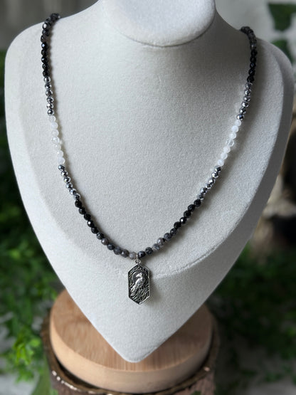 Night Raven 🌕 🐦‍⬛ 18.75in Choker Necklace