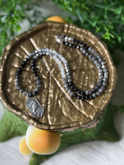 Night Raven 🌕 🐦‍⬛ 18.75in Choker Necklace
