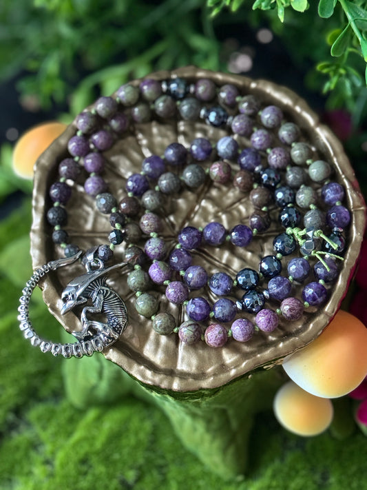 Xenomorph Queen 👾 Hand-Knotted Necklace