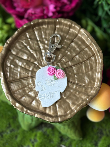 Floral Skull Keychain 💀🌸